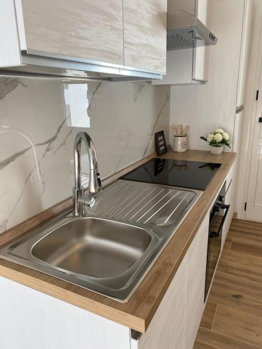 Soleluna House - Lecce Centro con Wifi e Balcone - Appartamento con 1 Camera da Letto - 19