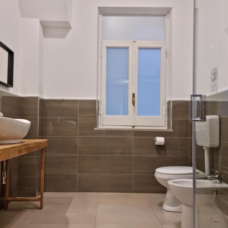 Palermo Belmonte Florio - Camera Matrimoniale con Bagno Privato - 10