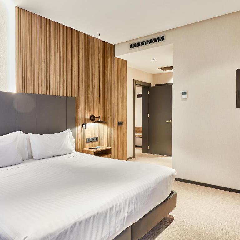 Silken Ciudad Gijón - Suite Junior - 4