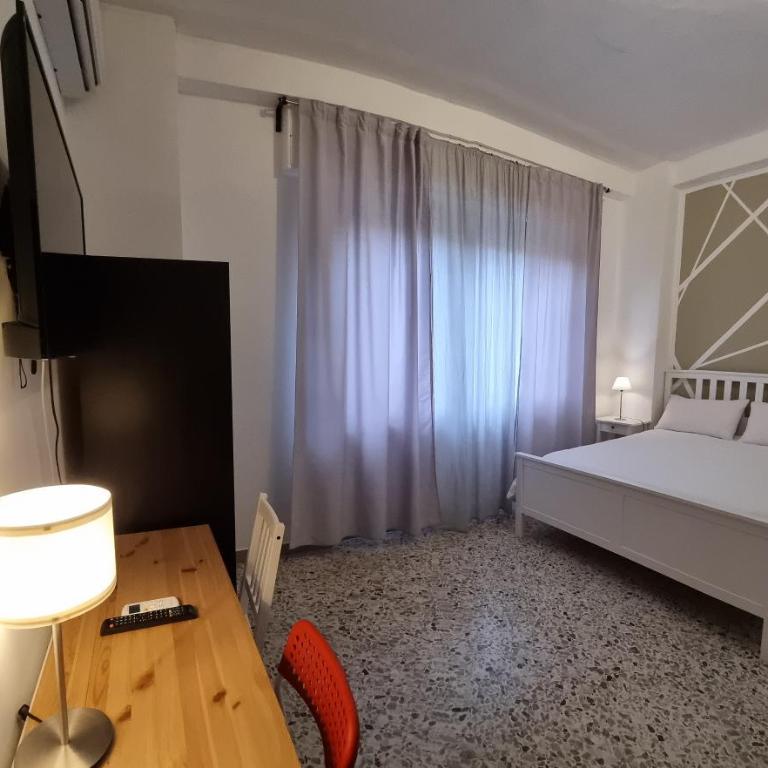 Palermo Belmonte Florio - Camera Matrimoniale con Bagno Privato - 7