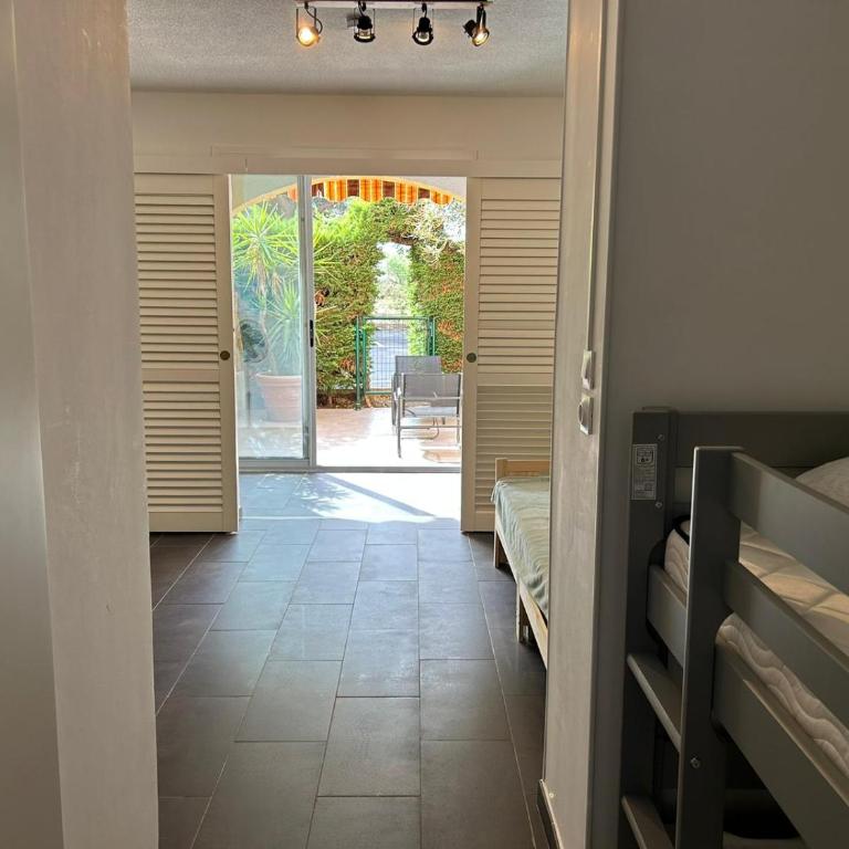 Charmant Studio en rez de jardin dans propriété privé pour 4 personnes - Appartement - Rez-de-Chaussée - 7