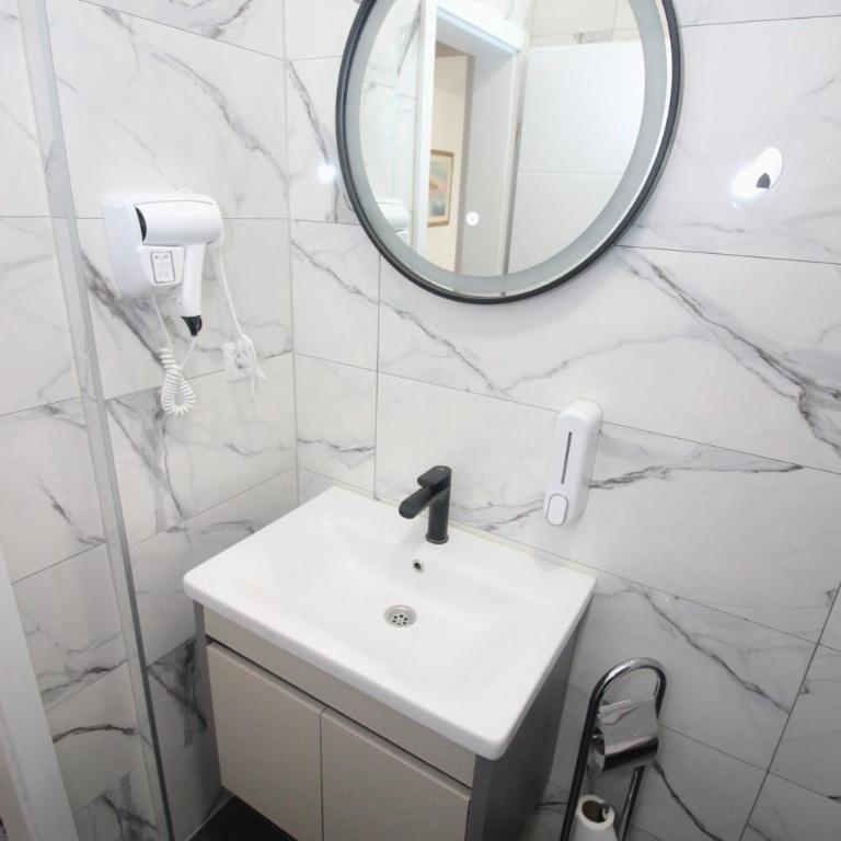 "VILLA DENY" Boutique HOTEL - included "FREE PARKING" - Deluxe Double Room with Balcony - 13