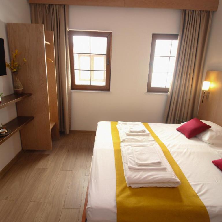 "VILLA DENY" Boutique HOTEL - included "FREE PARKING" - Standard Double Room - 11