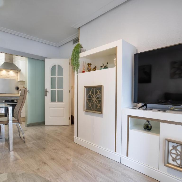 Apto Vallellano junto al casco histórico & Parking incluido - Two-Bedroom Apartment - 10