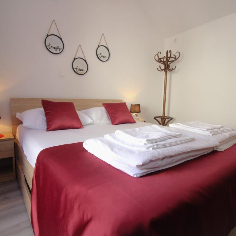 "VILLA DENY" Boutique HOTEL - included "FREE PARKING" - Deluxe Double Room with Balcony - 14