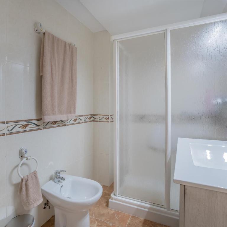 Apto Vallellano junto al casco histórico & Parking incluido - Two-Bedroom Apartment - 4