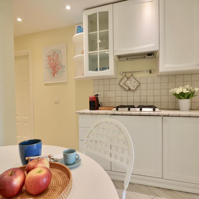 Gramsci 79 - Elegante appartamento fronte spiaggia con 3 posti letto - Two-Bedroom Apartment - 7