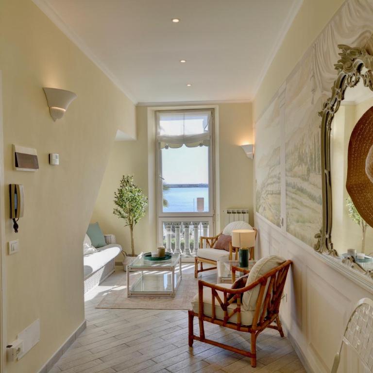 Gramsci 79 - Elegante appartamento fronte spiaggia con 3 posti letto - Two-Bedroom Apartment - 14