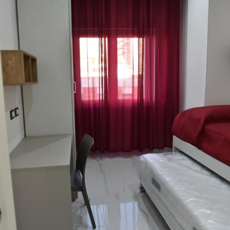 Appartamento Centrale a 2 passi da Stazione, Mare e Centro Città - Appartamento con 2 Camere da Letto e Balcone - 13