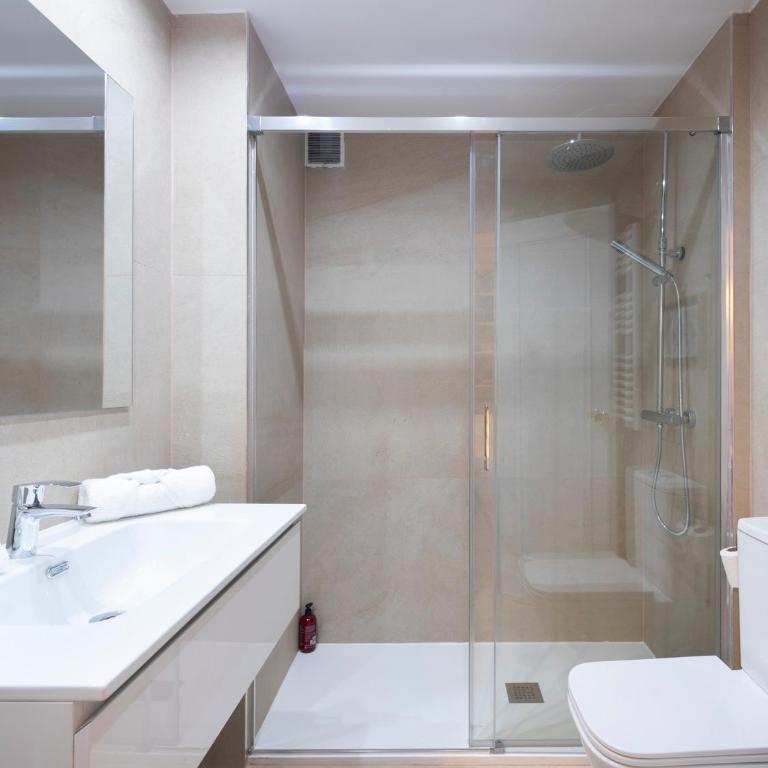 Coqueto con piscina y parking by CABANA Rentals - Apartment mit 1 Schlafzimmer - 14
