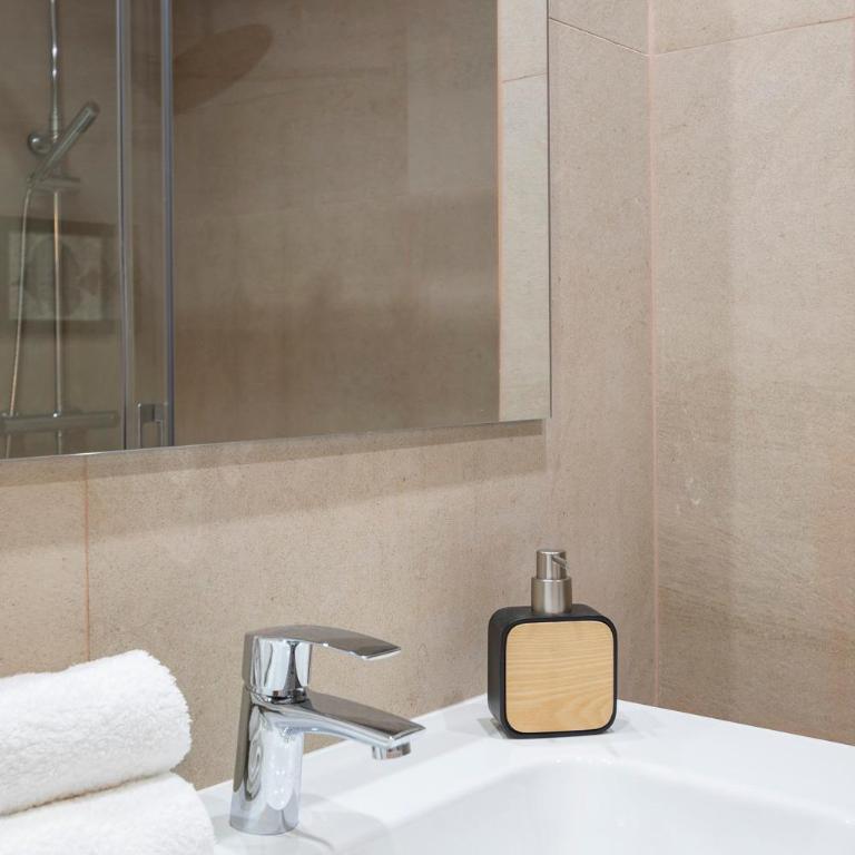 Coqueto con piscina y parking by CABANA Rentals - Apartment mit 1 Schlafzimmer - 19