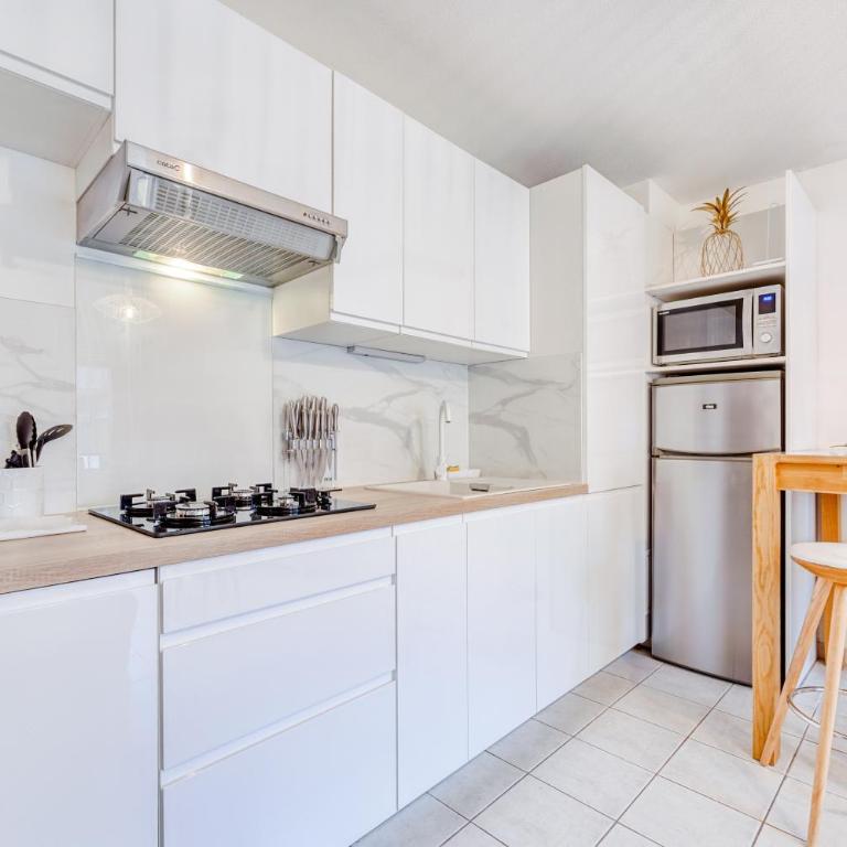 Charmant T2 Top Emplacement avec Parking - Apartment mit 1 Schlafzimmer - 2