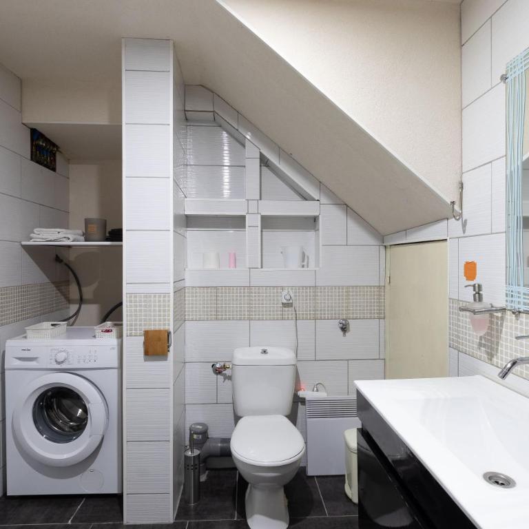 Maison de la Bourbre - Proche Hypercentre - Two-Bedroom House - 24