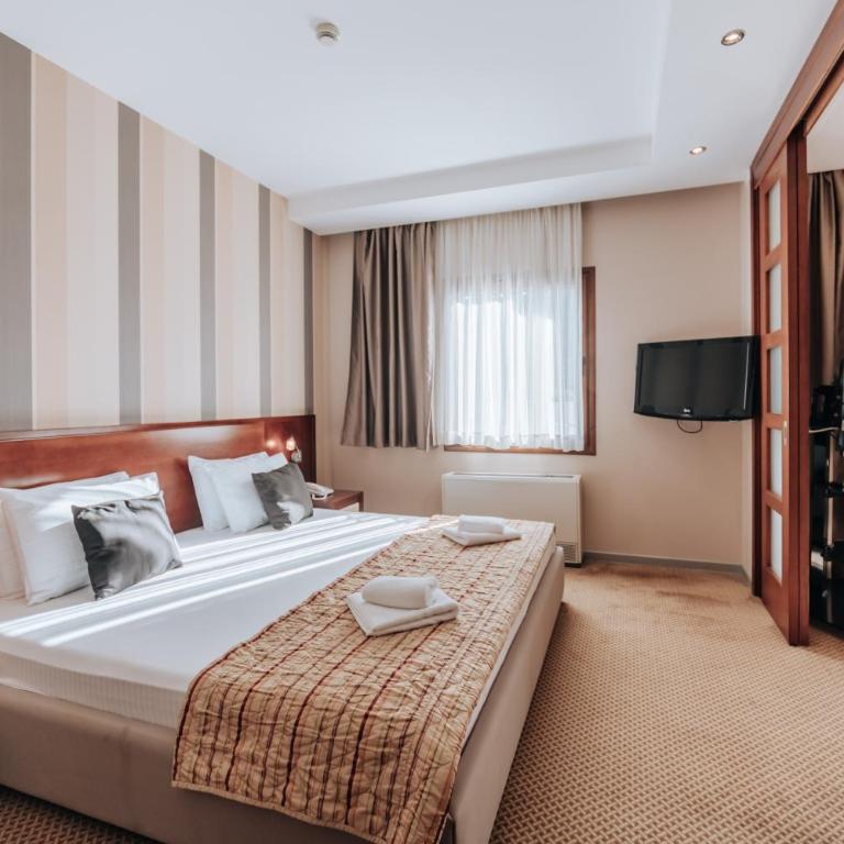 Apartments Del Mar - Comfort One Bedroom Apartment with Balcony - 7
