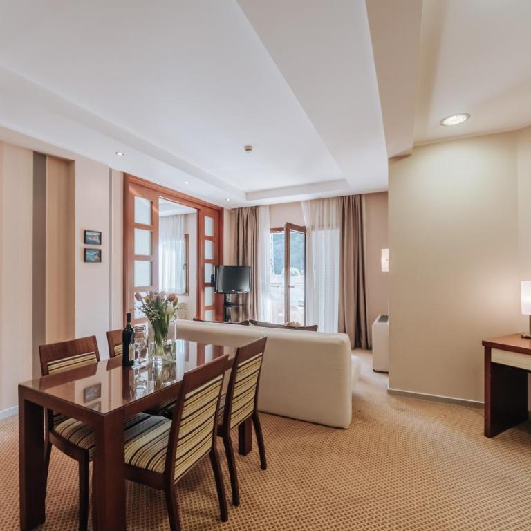 Apartments Del Mar - Comfort One Bedroom Apartment with Balcony - 13