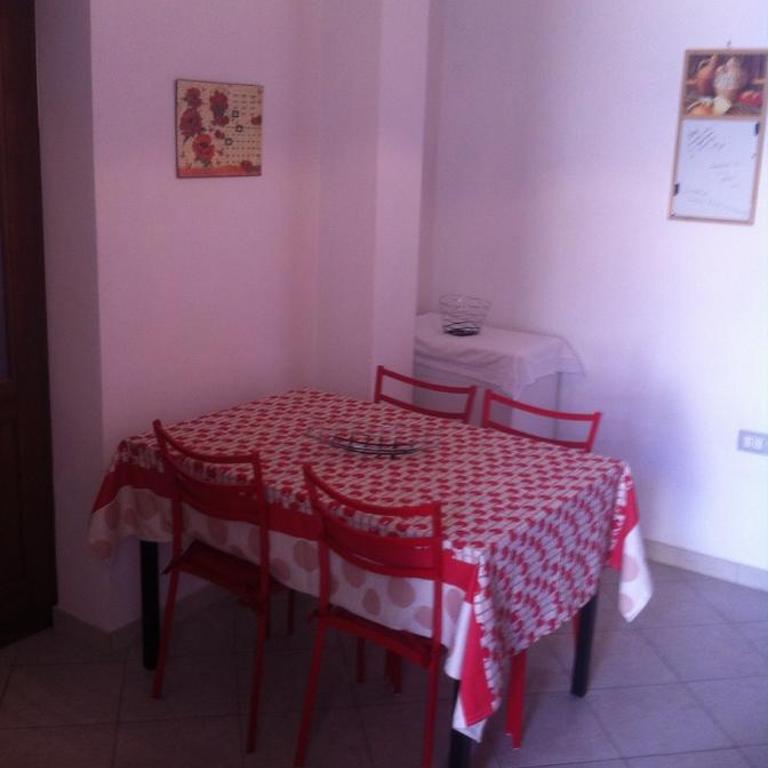 Casa Olbia - Appartamento con 1 Camera da Letto e Cortile - 8