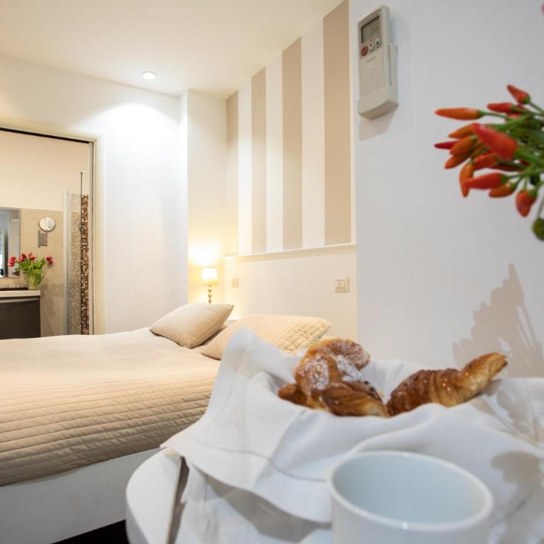 ROMANTICASA NAVONA - Double Room - 15