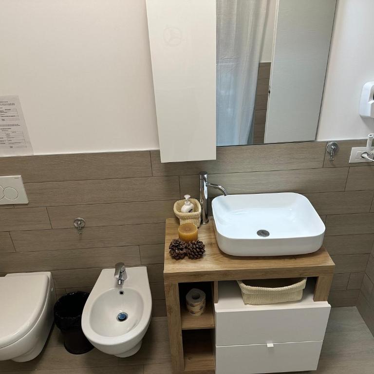 CASA IDEALE TIM Appartmanti moderni vicina al centro - Appartamento con 1 Camera da Letto - 10