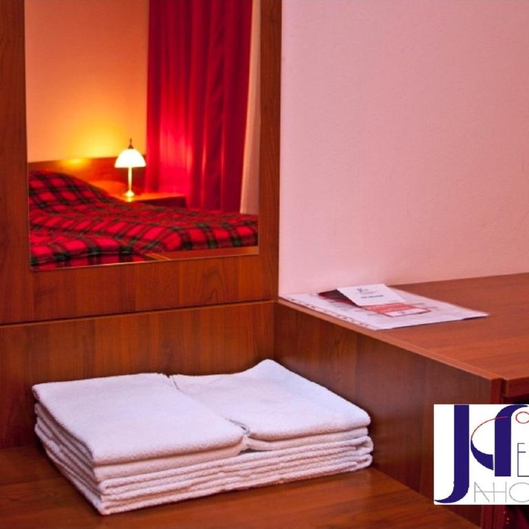 Hotel Nebojša Jahorina - Family Room (2 Adults + 2 Children) - 4