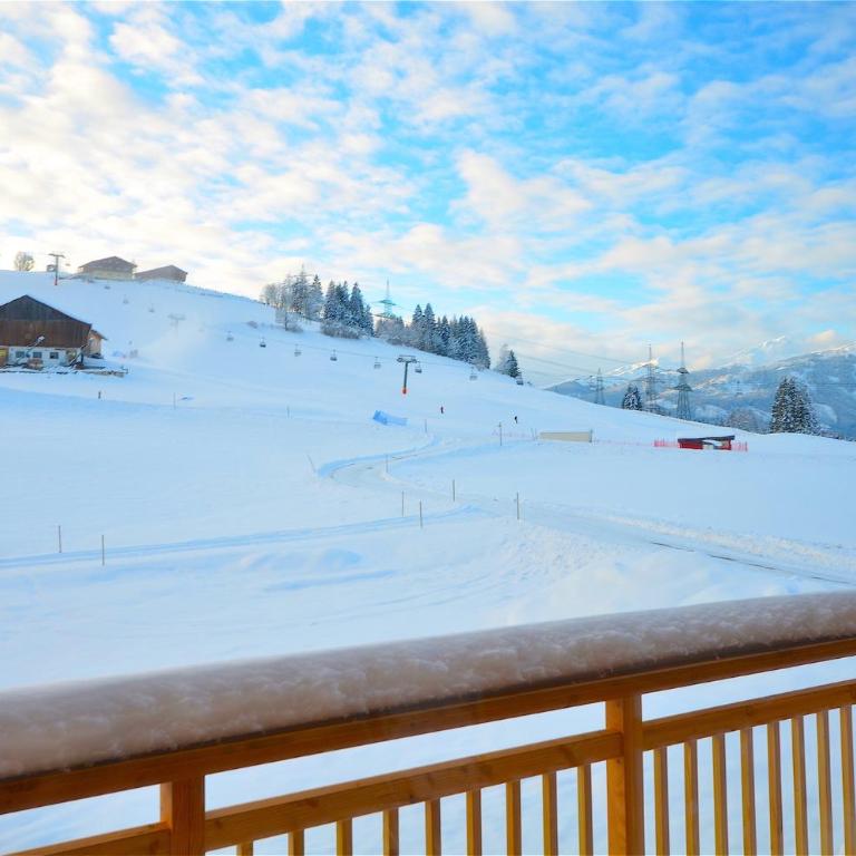 Ski-in Ski-out Chalet Maiskogel 13B - by Alpen Apartments - Ferienhaus - 16