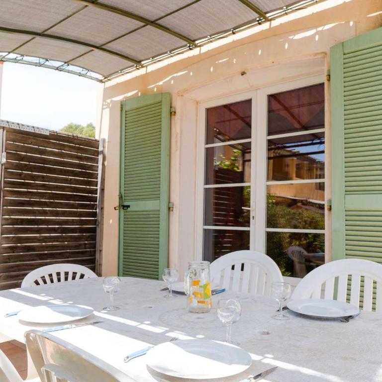 Villa 4 pièces pour 6 personnes avec terrasse, jardin, garage et WIFI à Narbonne-Plage - Villa 3 Chambres - 15