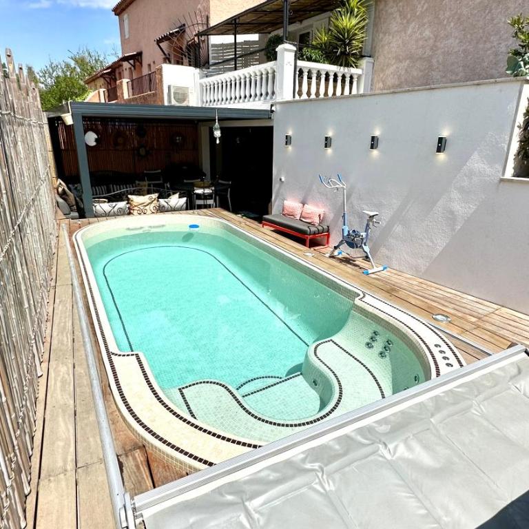 Little Bohême, luxe, piscine, SPA, tout à pied, Port Grimaud - Three-Bedroom Villa - 2