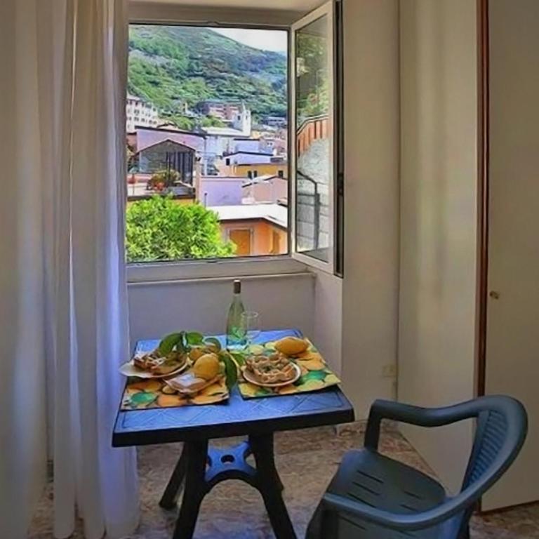 La Baia di Rio - Family Room with Garden View - 12