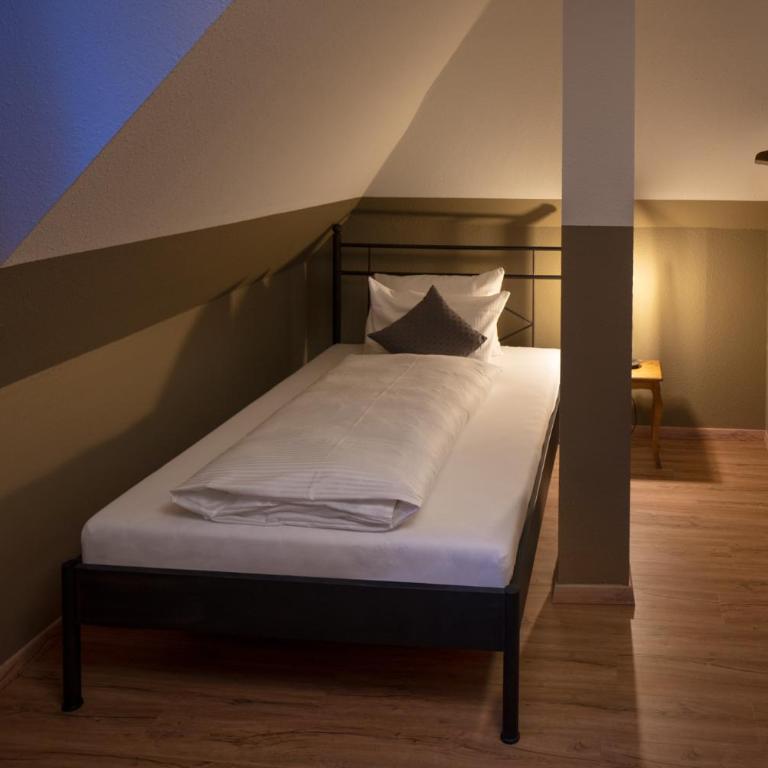 hideauts hotels Der Rosengarten - Standard Einzelzimmer - 4