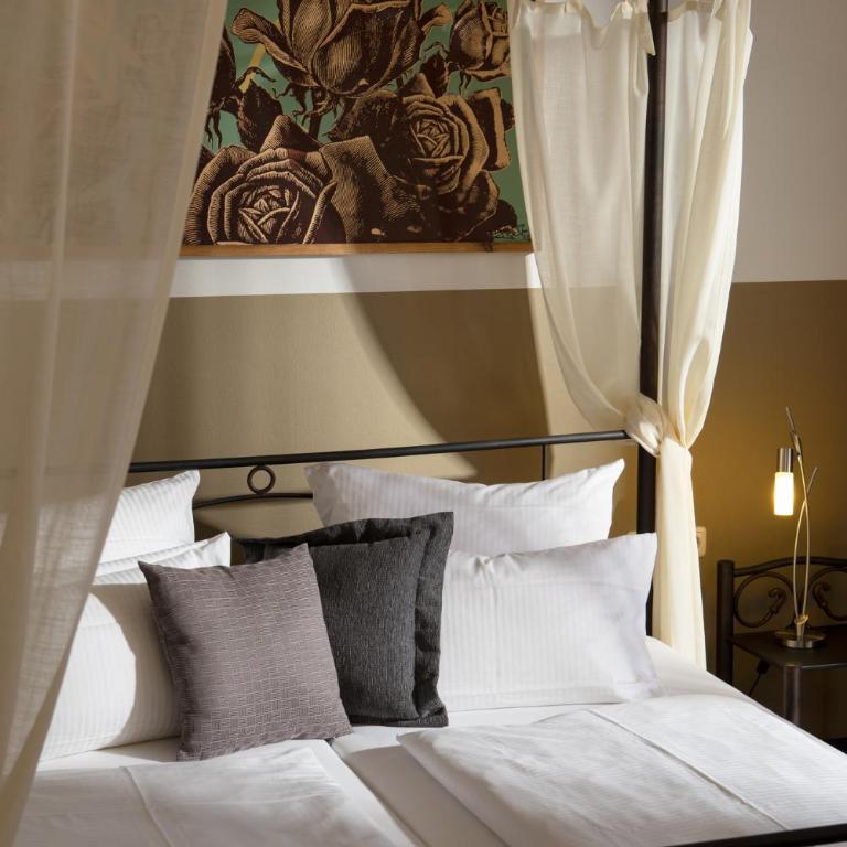 hideauts hotels Der Rosengarten - Standard Doppelzimmer - 5