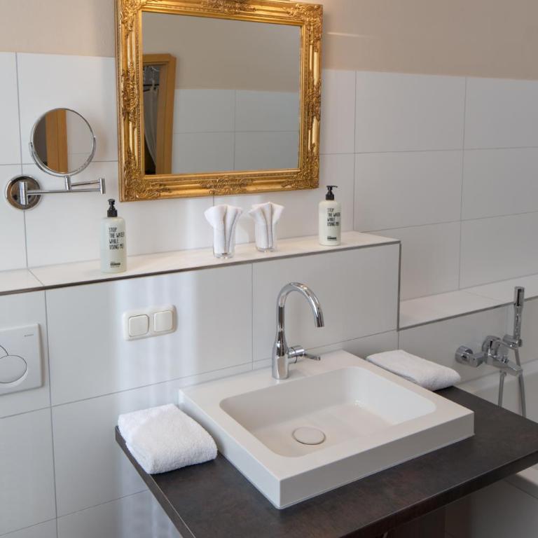 hideauts hotels Der Rosengarten - Standard Einzelzimmer - 7
