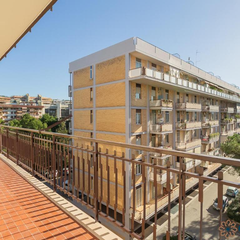 Einaudi Guesthouse by Apulia Accommodation - Apartment with Balcony - 23
