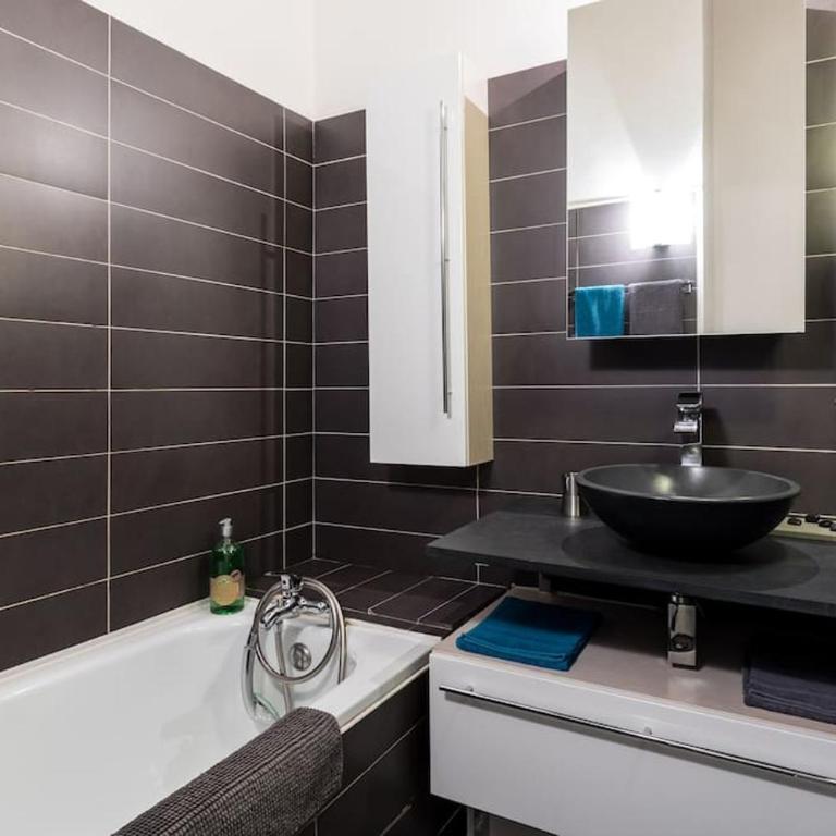 Appartement à 3 min des Jacobins - Appartement 1 Chambre - 13