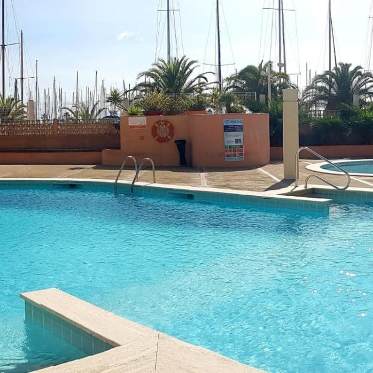 T2 sur le port avec parking - Appartement 1 Chambre - 24