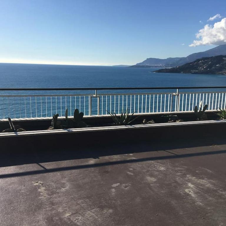 Beachfront Paradise - Panoramic Terrace, Monaco view & Private Access to Calandre Beach - French Riviera Liguria - Appartamento con 2 Camere da Letto - 30