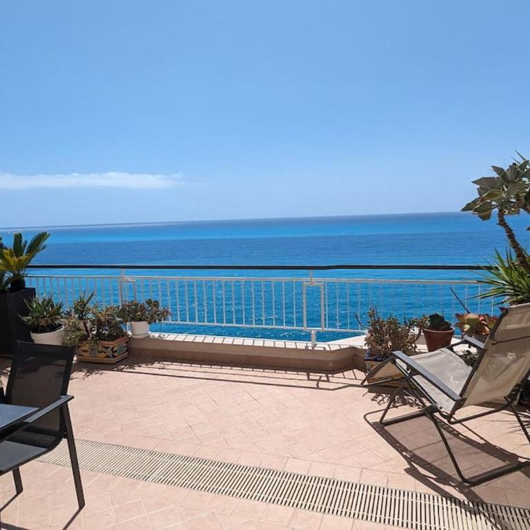 Beachfront Paradise - Panoramic Terrace, Monaco view & Private Access to Calandre Beach - French Riviera Liguria - Appartamento con 2 Camere da Letto - 20