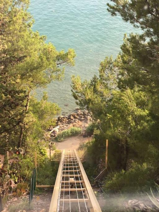 Beachfront Paradise - Panoramic Terrace, Monaco view & Private Access to Calandre Beach - French Riviera Liguria - Appartamento con 2 Camere da Letto - 38