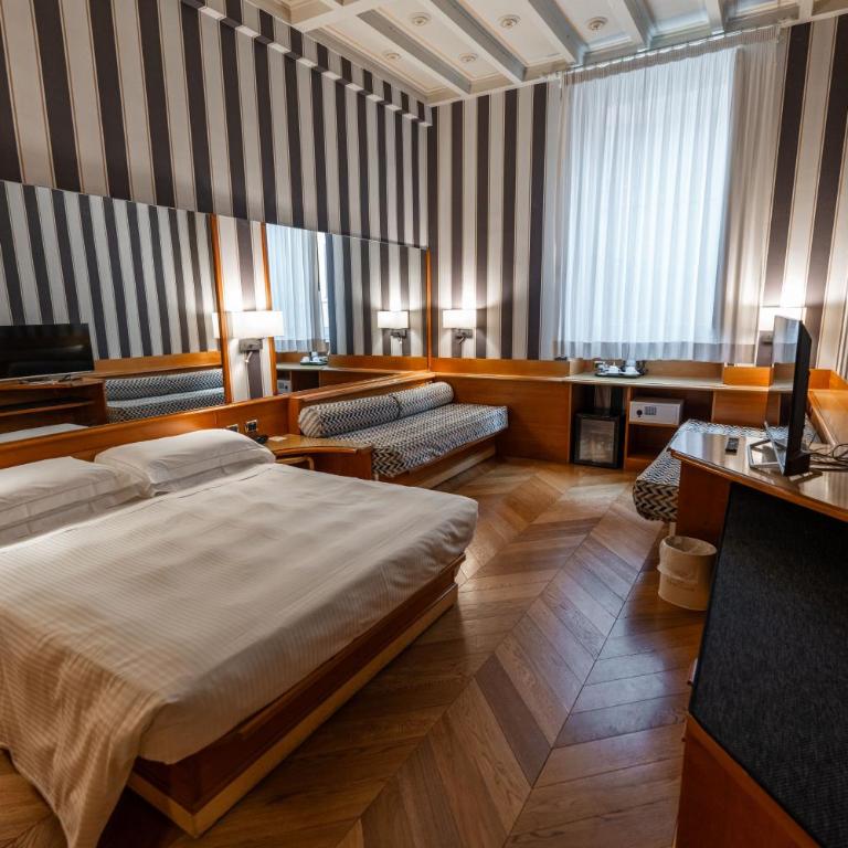 Hotel S. Anna - Quadruple Room - 10
