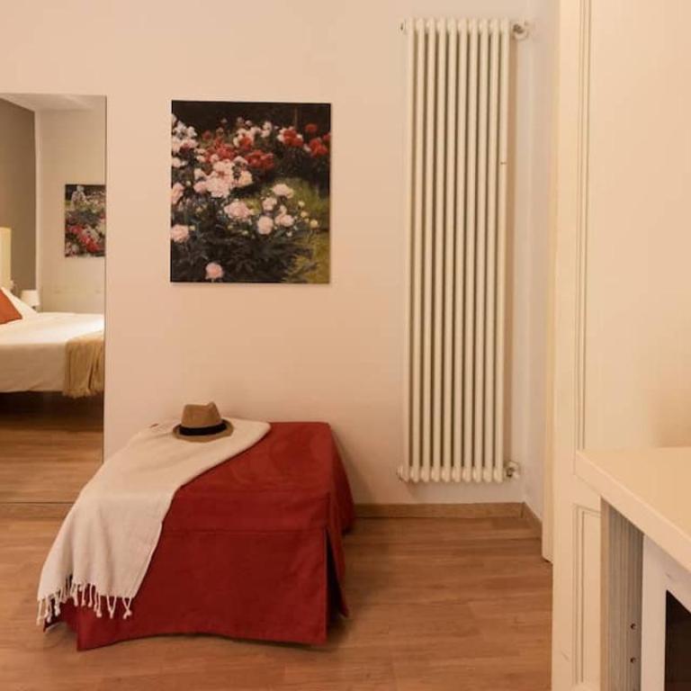 Russomanno Apartments - One-Bedroom Apartment - 10