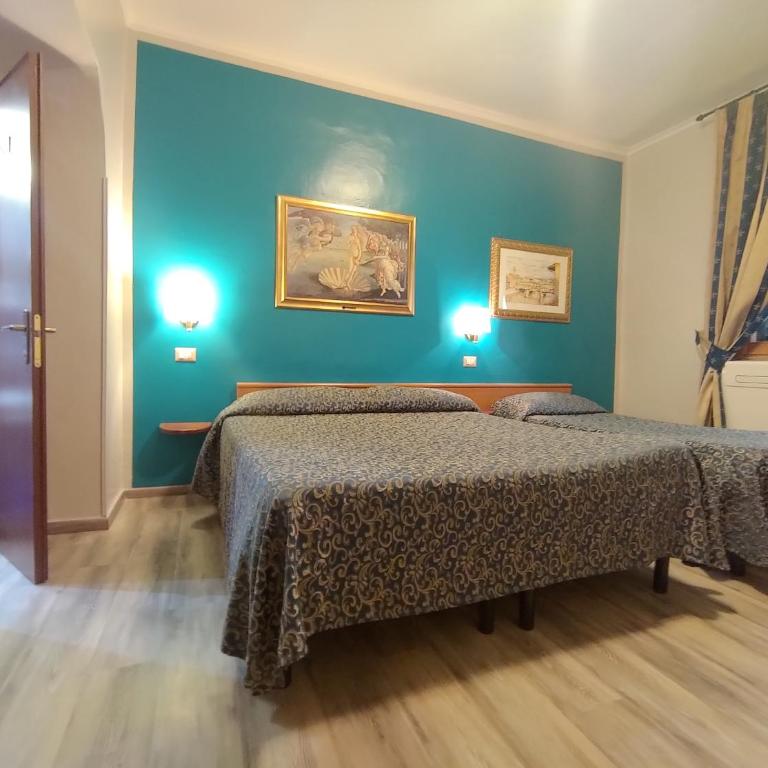 Hotel Santa Croce - Camera Tripla - 1