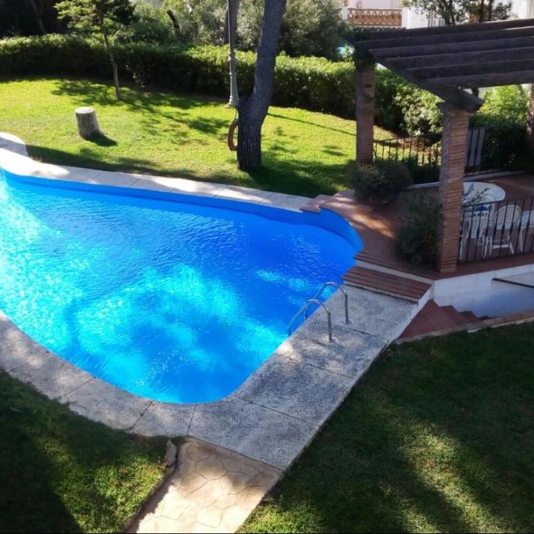 M&H Torremolinos - Three-Bedroom Apartment - 22