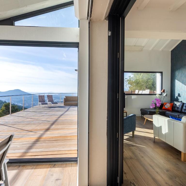 Villa 4 Etoiles vue sur les Iles d'Or Carqueiranne Sea and Mountain Pleasure Villa vue mer 180 - Villa Deluxe - 28