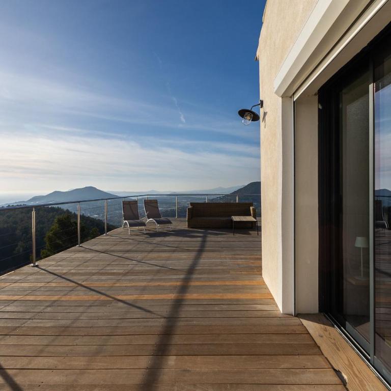 Villa 4 Etoiles vue sur les Iles d'Or Carqueiranne Sea and Mountain Pleasure Villa vue mer 180 - Villa Deluxe - 32