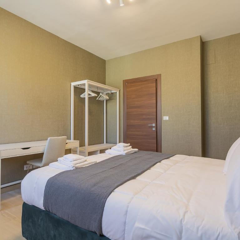 Fifty-One Guesthouse by Apulia Accommodation - Two-Bedroom Apartment - 10