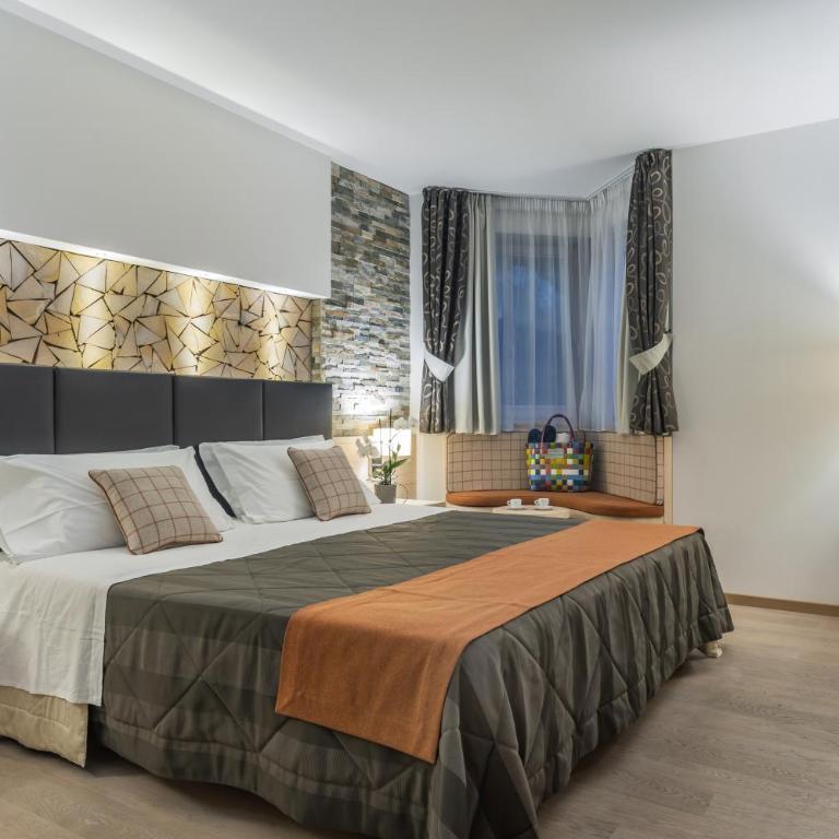 Alpenresort Belvedere - Suite mit Balkon und Seeblick - 2