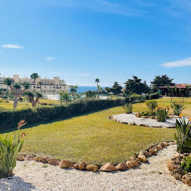 La Cala gorgeous 2 bedroom apartment with stunning gardens, pools and sea views - Apartamento de 2 dormitorios - 74