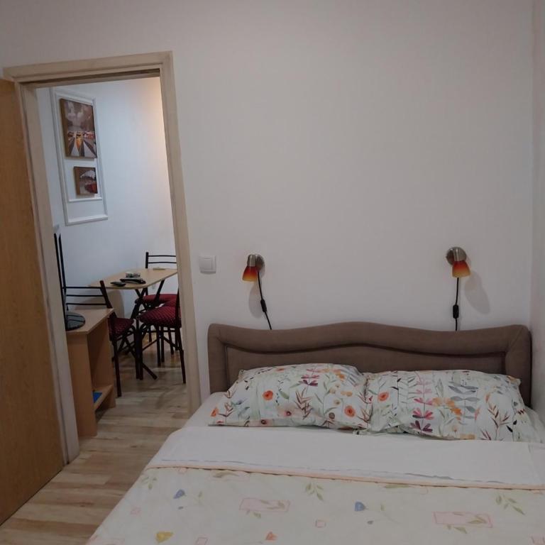 Apartmani Jaz 24 - Apartman s 1 Spavaćom Sobom i Terasom - 1