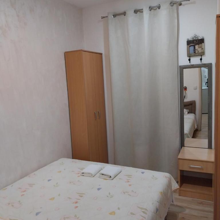 Apartmani Jaz 24 - Apartman s 1 Spavaćom Sobom i Terasom - 4