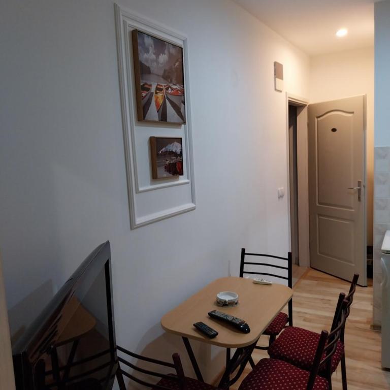 Apartmani Jaz 24 - Apartman s 1 Spavaćom Sobom i Terasom - 5