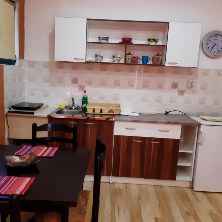 Apartmani Jaz 24 - Apartman s 1 Spavaćom Sobom i Balkonom - 6