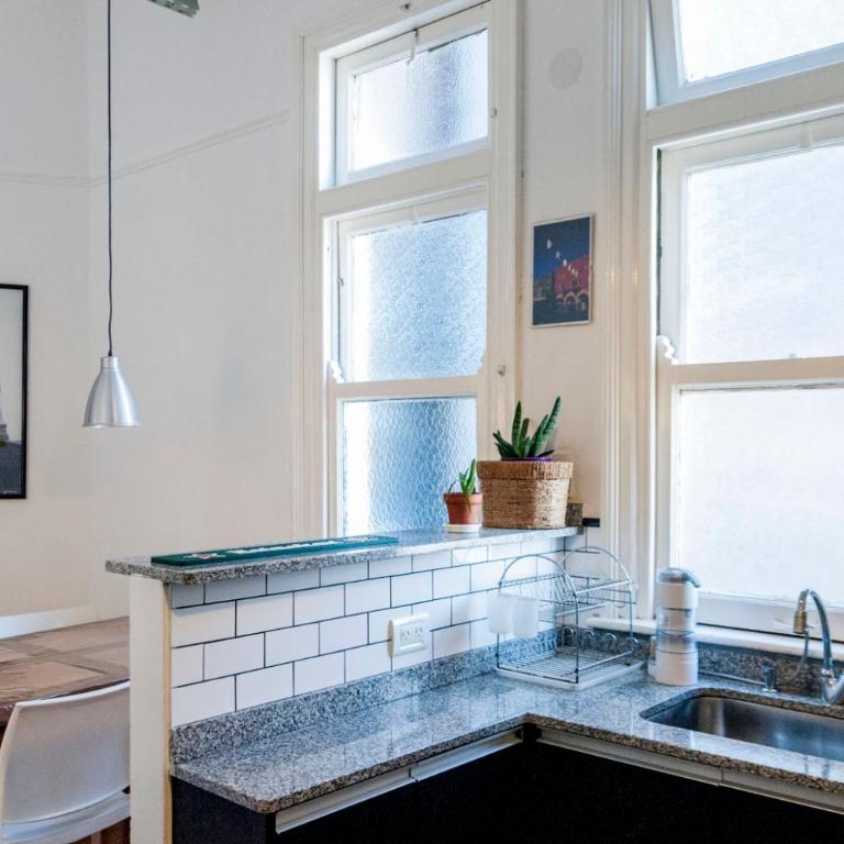 Apartamento de época en casco histórico - Two-Bedroom Apartment - 1